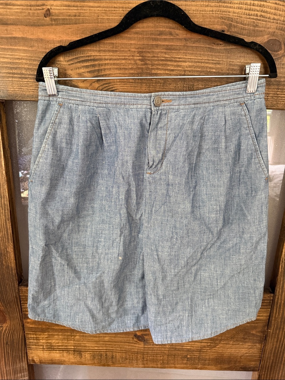 Banana Republic Light Blue Chambray Button-Front Skirt